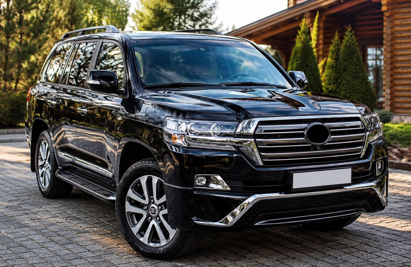 Комплект обвісів 2016-2021 (Executive 2016) Білий колір для Toyota Land Cruiser 200 рр